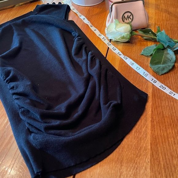 Suzy Shier sleeveless top with side rouching - Picture 3 of 6